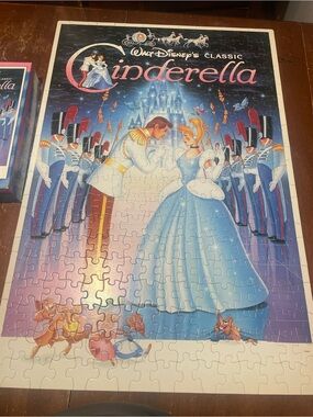 Disney Cinderella Jigsaw Puzzle 300 pièces movie poster Walt Disney princess